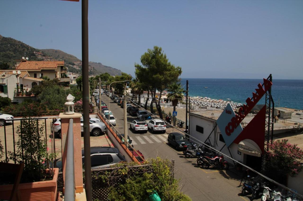 Poseidone Sea Apartment Taormina 마제오 외부 사진