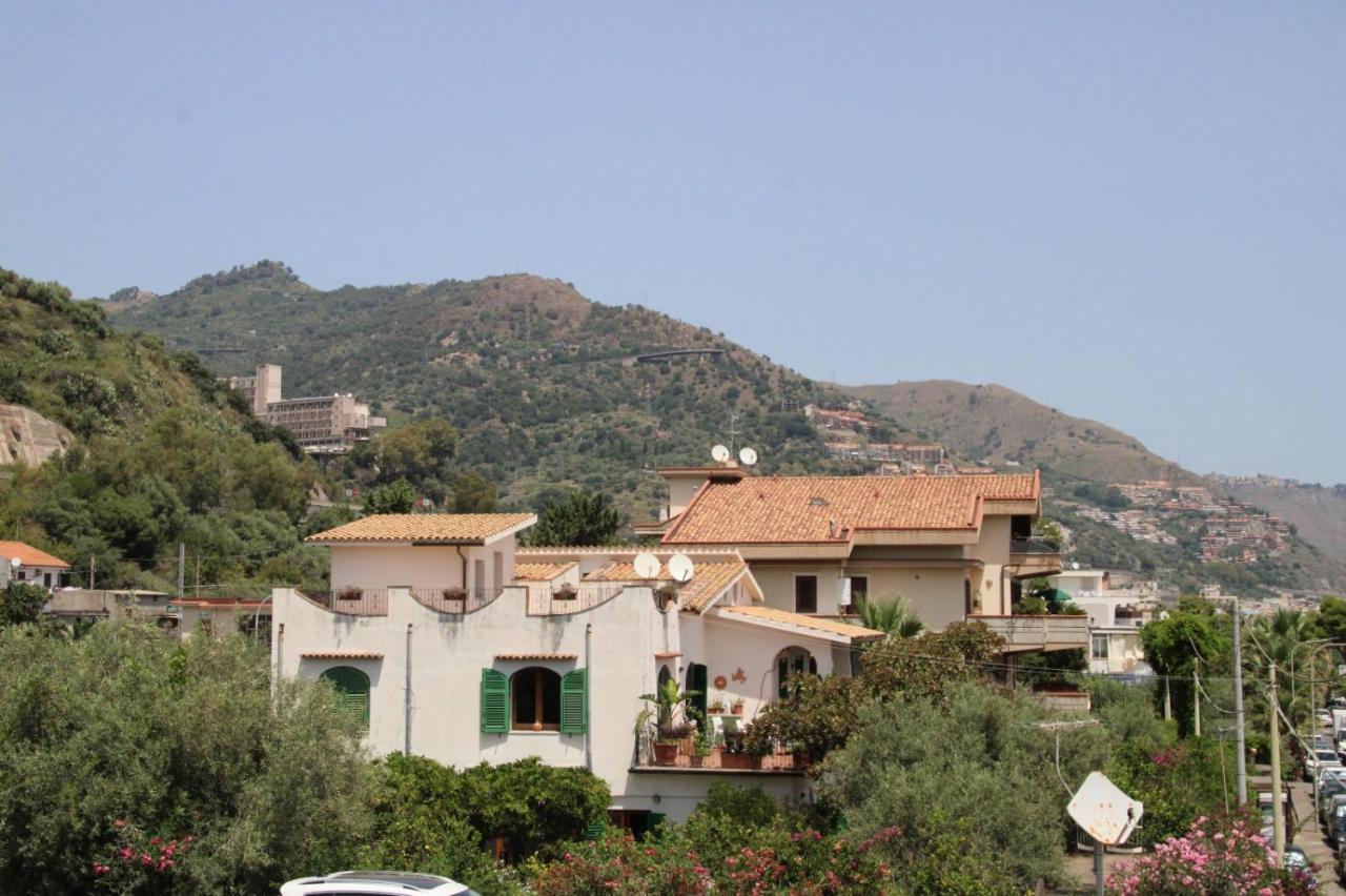 Poseidone Sea Apartment Taormina 마제오 외부 사진