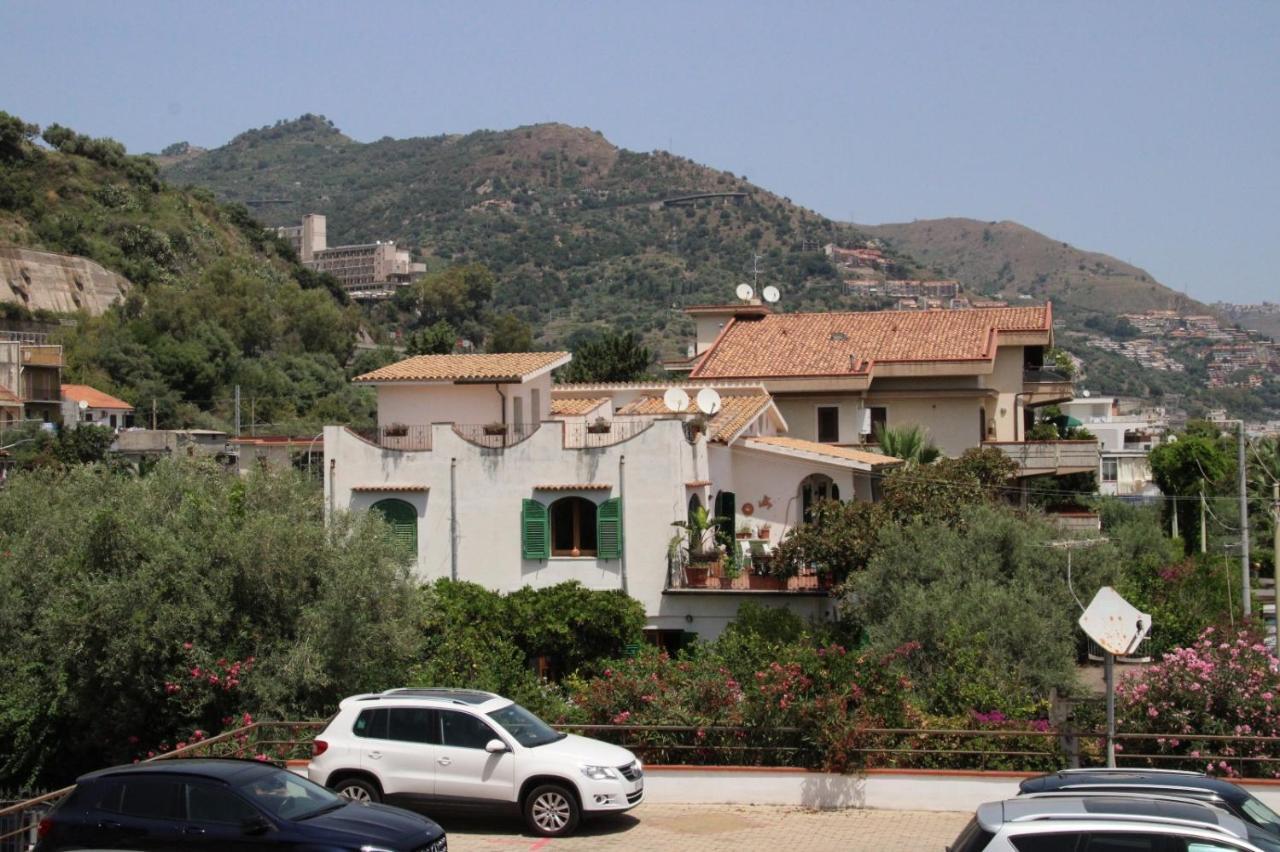 Poseidone Sea Apartment Taormina 마제오 외부 사진
