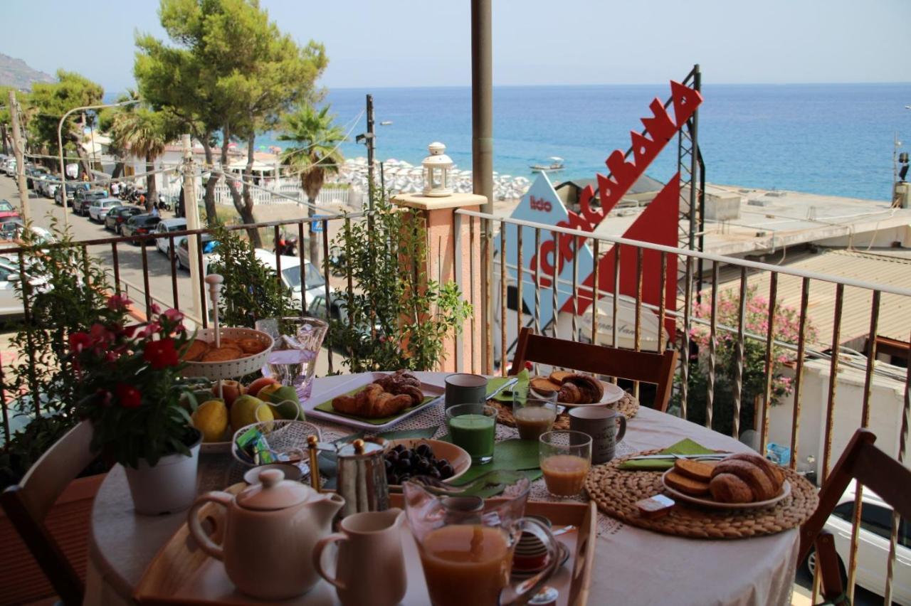 Poseidone Sea Apartment Taormina 마제오 외부 사진